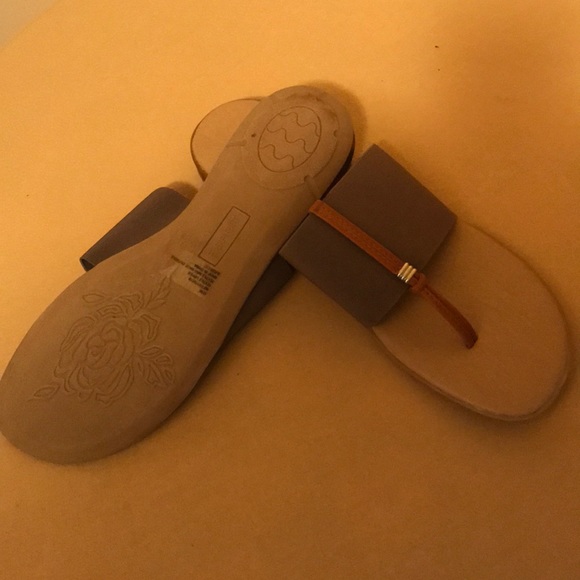 ESPRIT Nifty Women’s slip on Thong Sandal NWOT - Picture 5 of 6